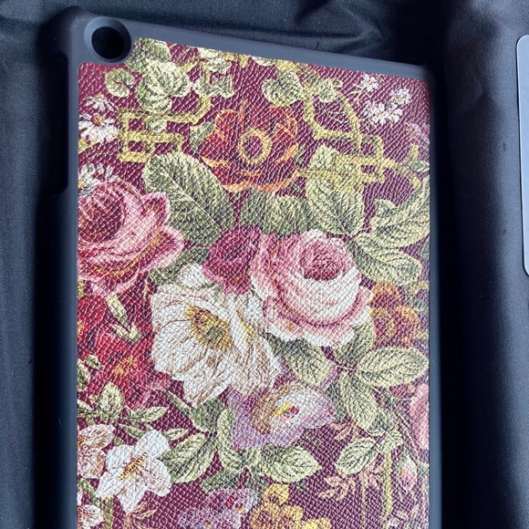 Dolce&Gabbana leather iPad case - Picture 2 of 6